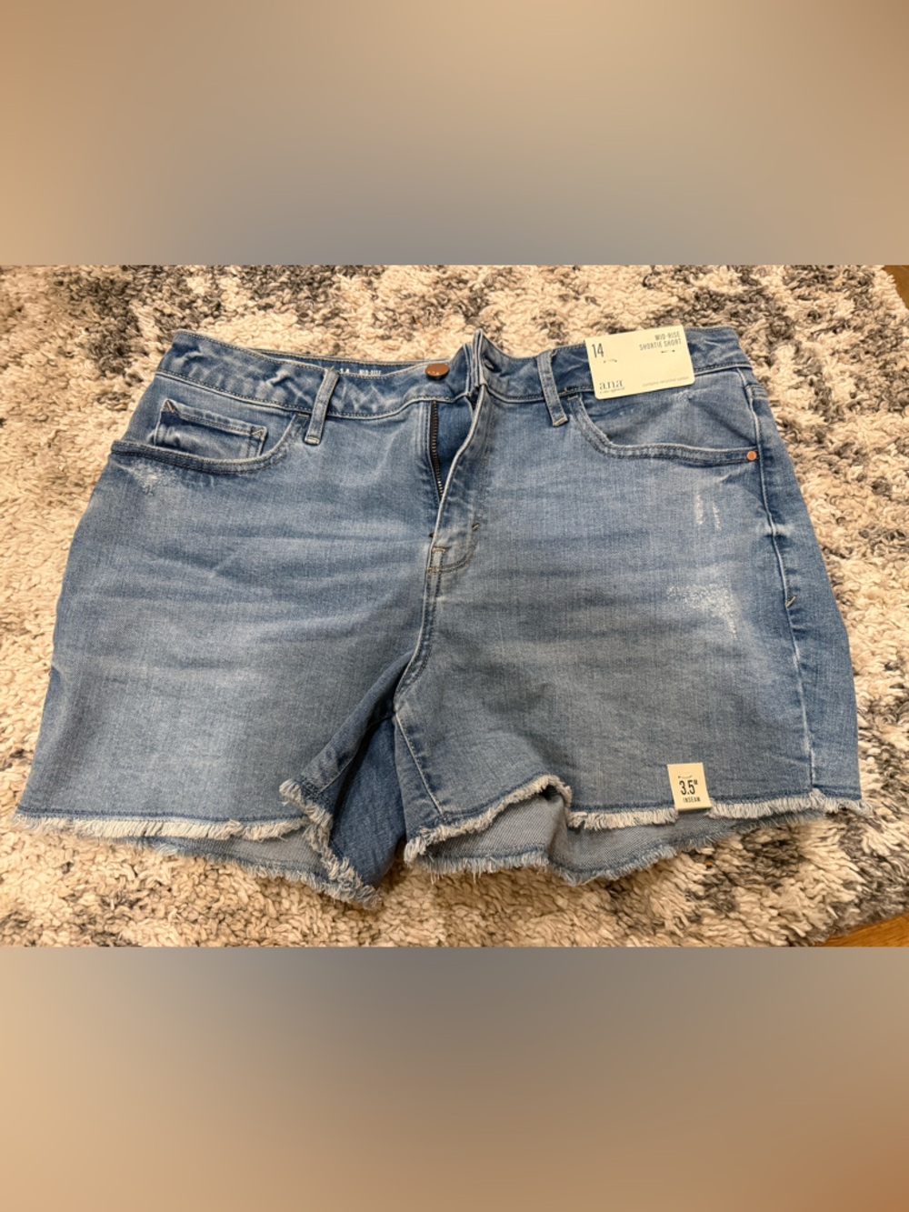 a.n.a. Mid-rise Women's Jean Shorts Sz 14